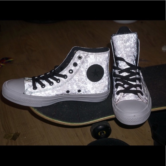 converse reflective shoes